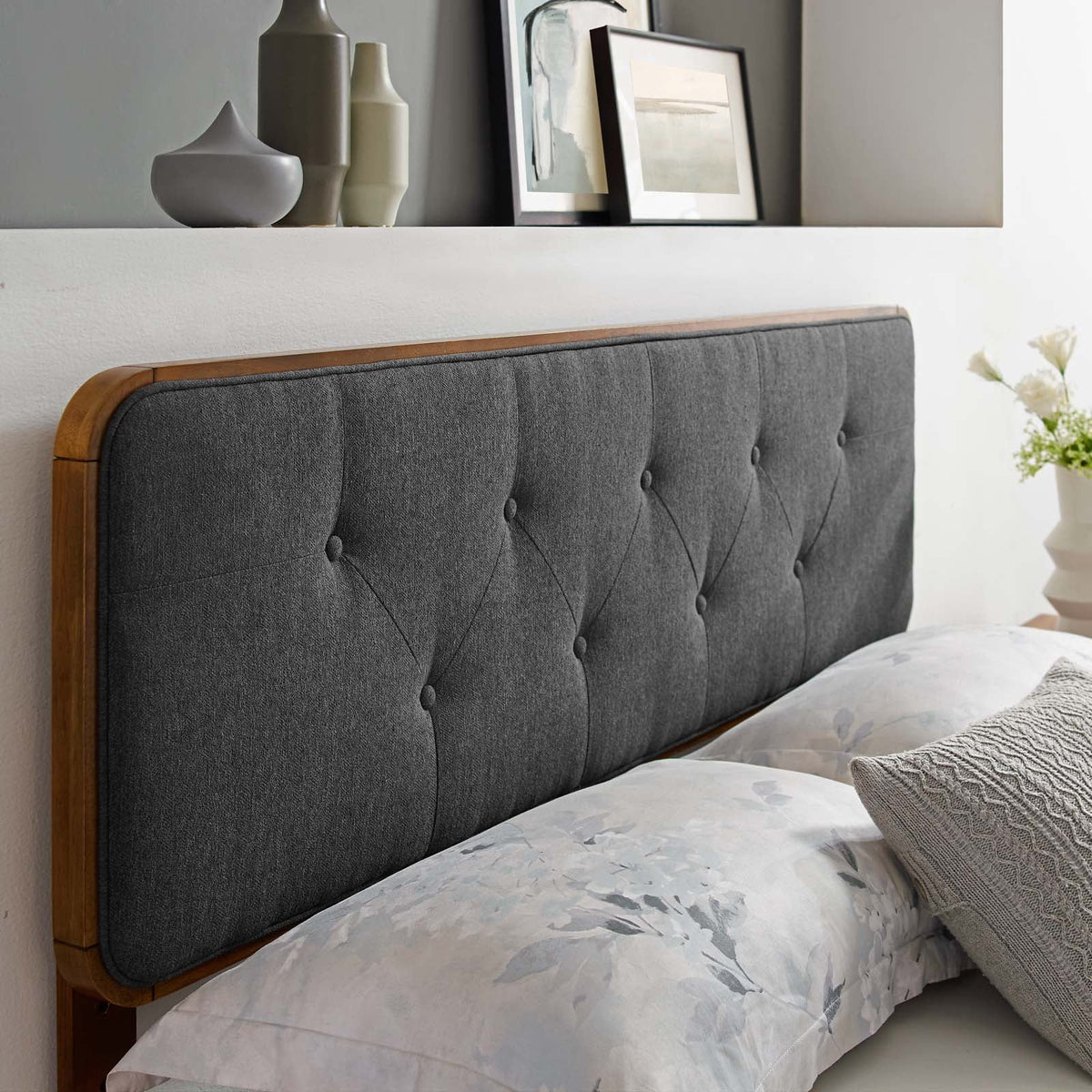 Full Size Tufted Wood Fabric Headboard D5977