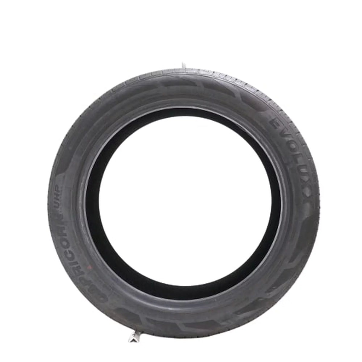 245/45R19 102W XL High Performance Tire L59603