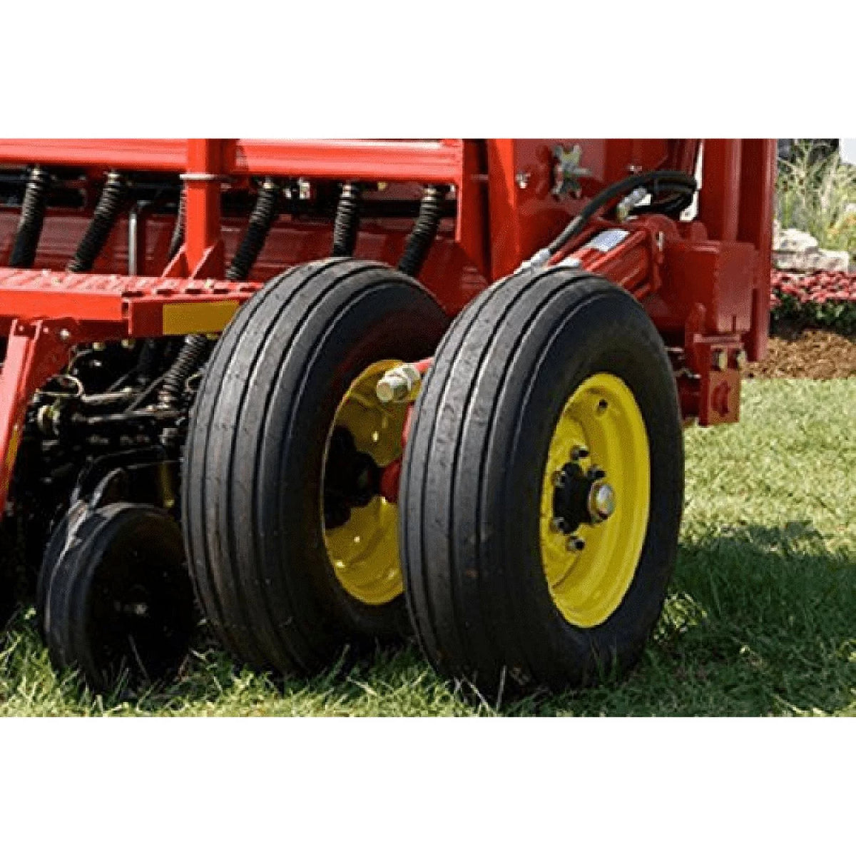 9.5L-15 Agricultural Tire P4635