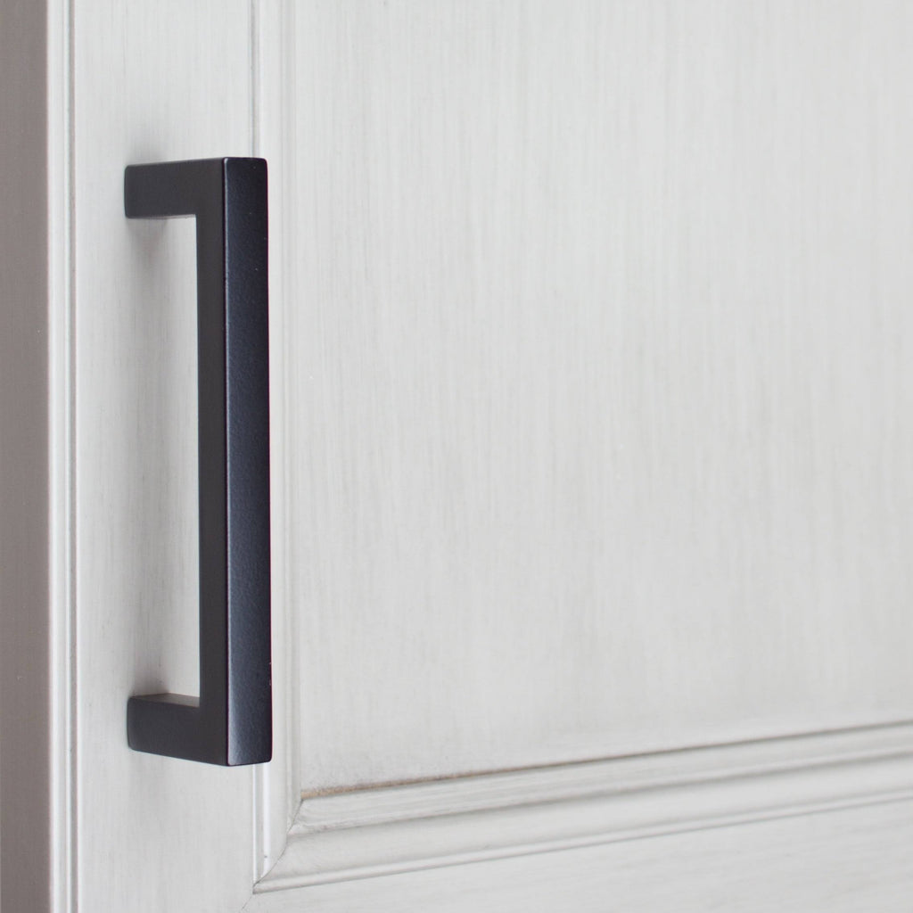 25 Pack Black Cabinet Pull C20577