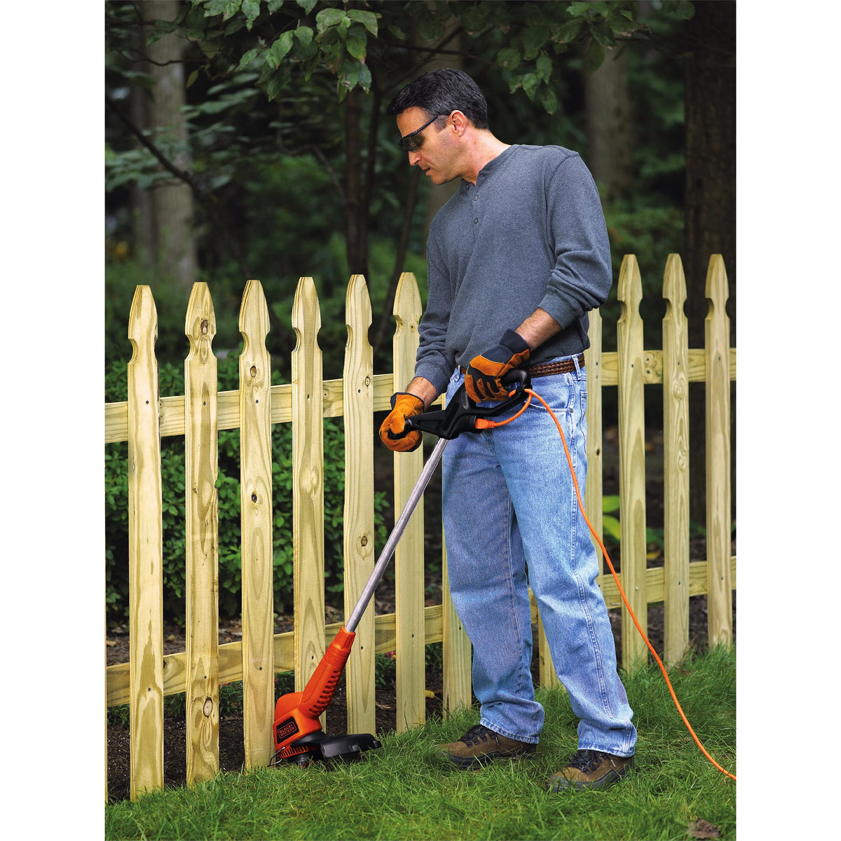 4.4 Amp 13-Inch 2-N-1 Electric String Trimmer / Edger H49578