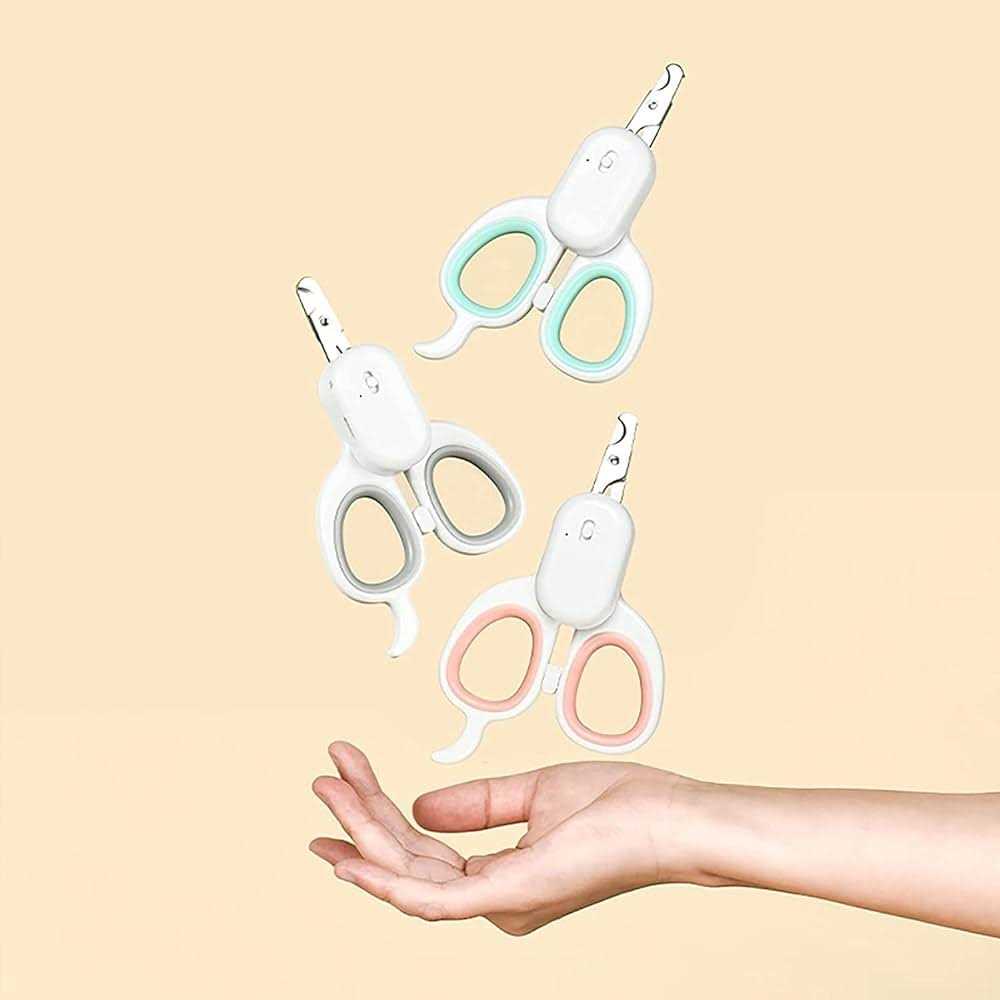 Pet Nail Clipper with LED Light L15598