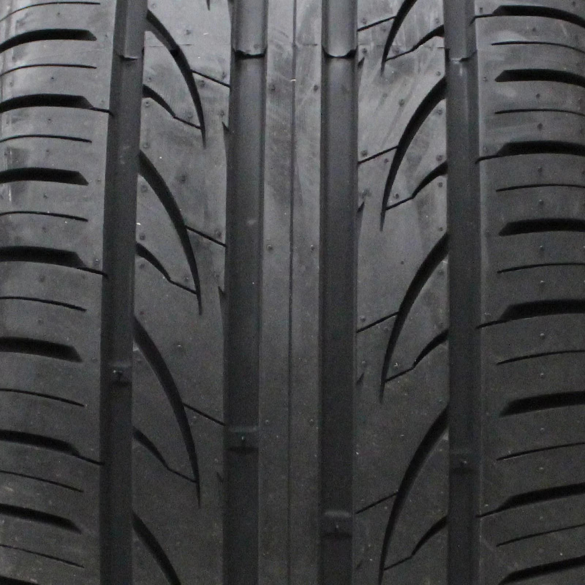 215/45ZR17 91W XL Passenger Tire W8724