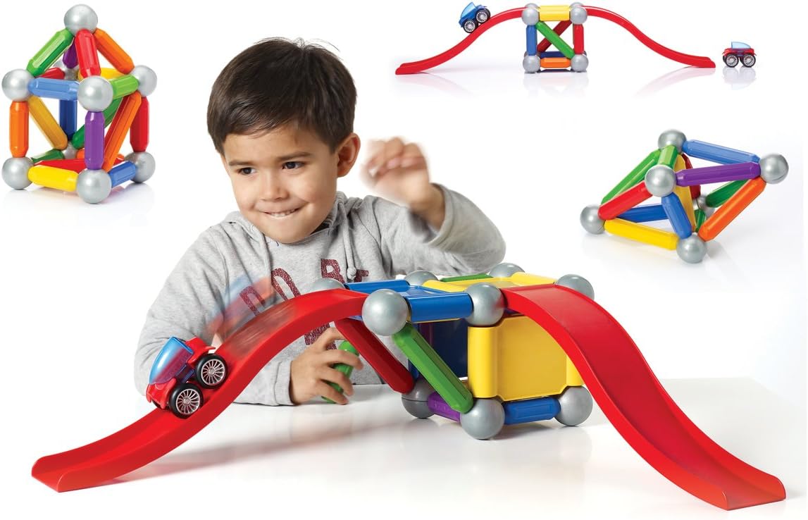 Magnetic Building Set with Moving Vehicles L62911