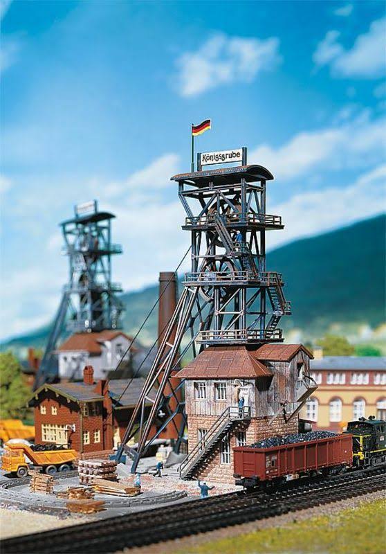 N Scale Building Kit T658292