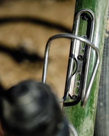 Titanium Silver Bottle Cage M42958