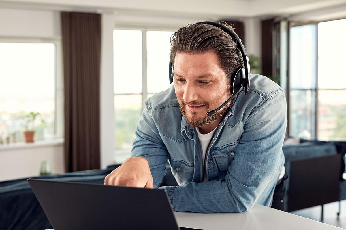Wired Headset with Noise Cancelling Microphone J1392