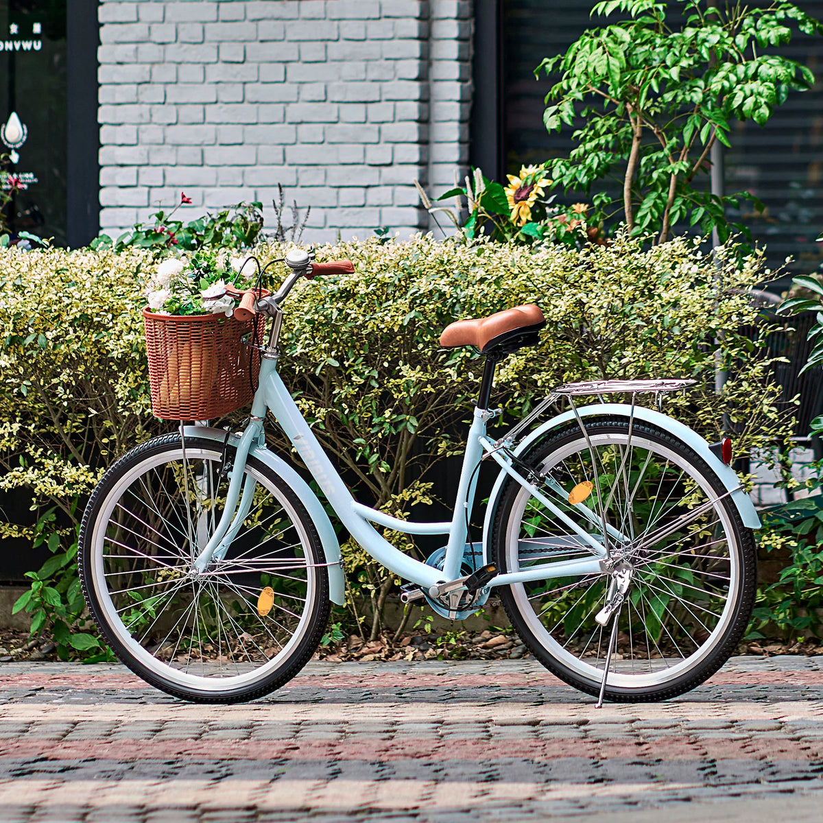 26 Inch Cruiser Bicycle with Basket Rack C186808