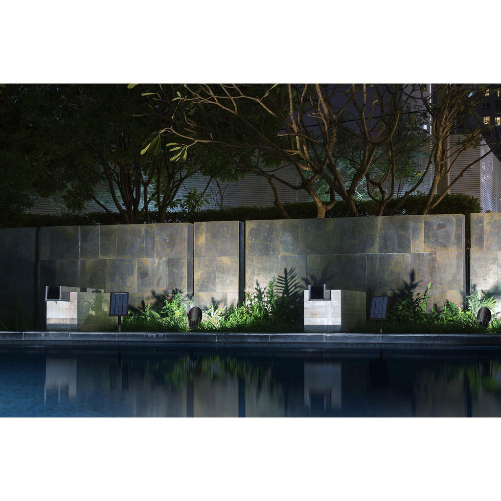 75 Lumen 13 in. Solar LED Glass Spot Light L34490