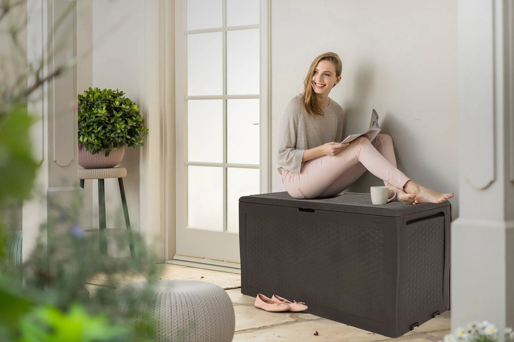 Brown Resin Outdoor Storage Deck Box Y7090
